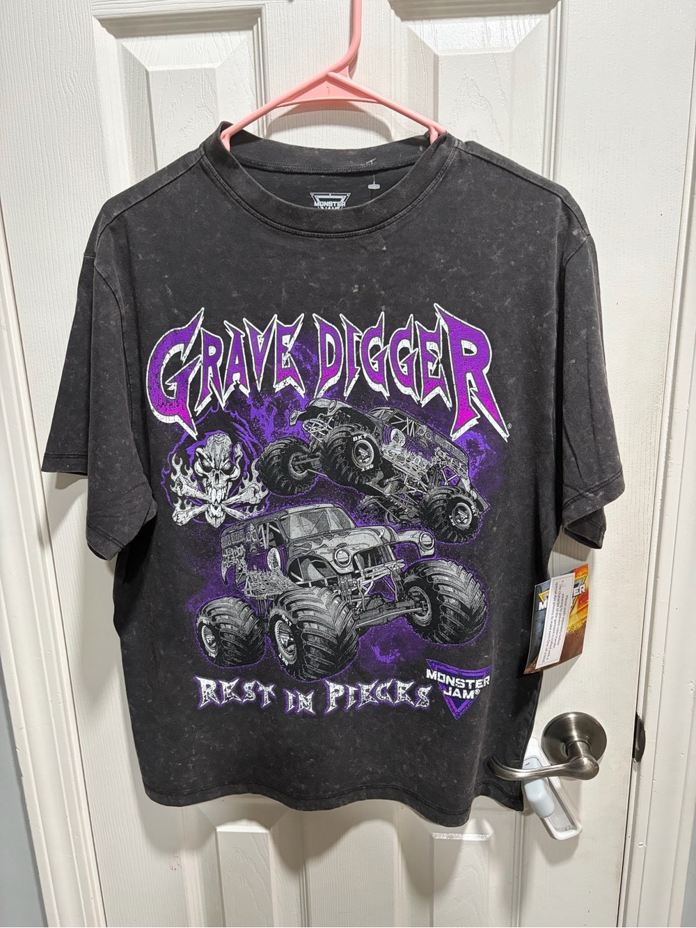 Grave Digger Monster Jam Women’s Short-Sleeve Graphic Tee - Black & Purple